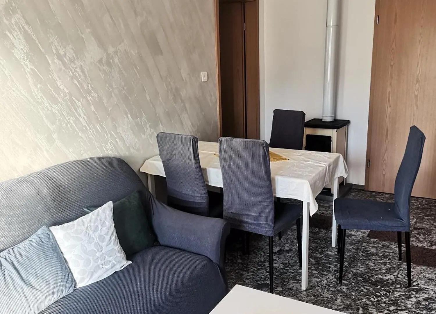 Apartman Mira Rijeka 0*,  Croatia